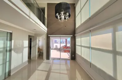 Cobertura duplex, 242m², 4 suítes, 5 vagas, jardim aquárius