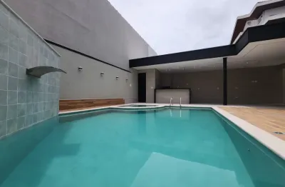 Casa Térrea 340m² , 5 suítes , piscina no Condomínio Jardim das Colinas