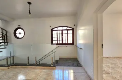 Casa comercial com 5 salas para alugar na Vila Ema, São José dos Campos 