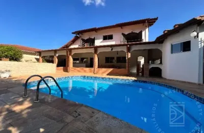 Sobrado de 448m² 5 quartos sendo 3 suítes na cidade vista verde