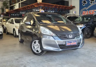 Honda fit dx 1.4 2014 completo com câmbio manual e garantia!