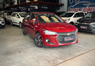 Onix hatch turbo lt automático de único dono com baixa km original!