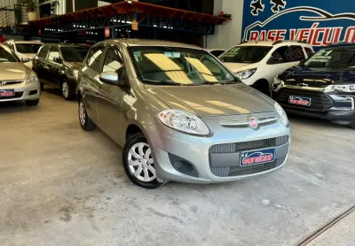 Palio attractive de único dono com baixa quilometragem original!