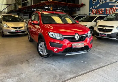 Sandero Stepway de única dona com preventivas em dia e de procedência!