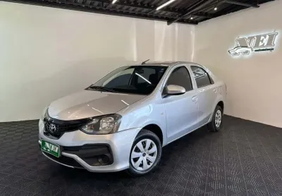 Toyota etios x sedan 1.5 flex 16v 4p mec.  - prata - 2019/2020