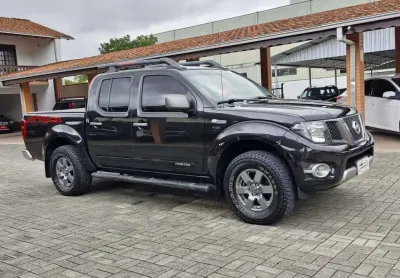 Nissan frontier sv at. cd 4x4 2.5 tb dies. aut.  - preta - 2015/2016