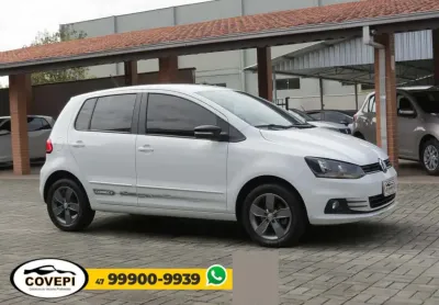 Volkswagen Fox Connect 1.6 Flex 8V 5p  - Branca - 2018/2019