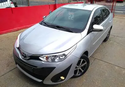 Toyota yaris sedan xs connect 1.5 automatic-cvt *42.000km