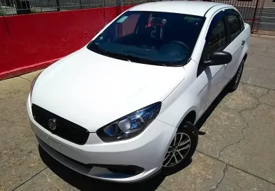 Fiat grand siena attractive 1.0 8v 4cc evo fire flex *câmbio manual 