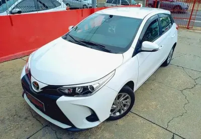 Toyota yaris hatch xs 1.5dual-vvti 110cv *automatico - cvt