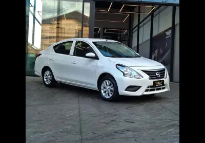 Nissan versa sedan 1.0 4p flex s