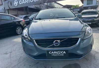 Volvo v40 t4 dynamic turbo 