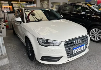 Audi a3 sportback 1.8 turbo  , conforto e sofisticação  sobre rodas.