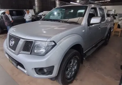 Frontier sv attack 2.5 automático 4x4 2015