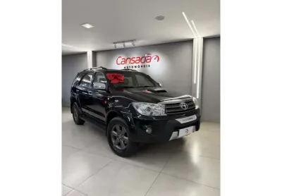 Toyota hilux sw4 2010 3.0 srv 4x4 7 lugares 16v turbo intercooler diesel 4p automático