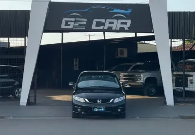 Civic lxr 2.0 automático // completo // bancos de couro // direção elétrica ////