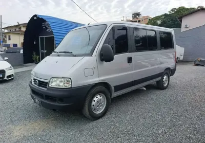 Fiat ducato minibus 2.3  teto baixo 16 lugares  ano 2013 