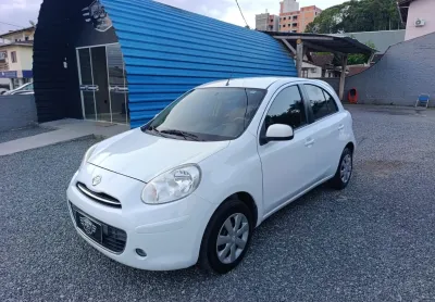 Nissan march 1.0 s 16v flex ano 2014 completo 