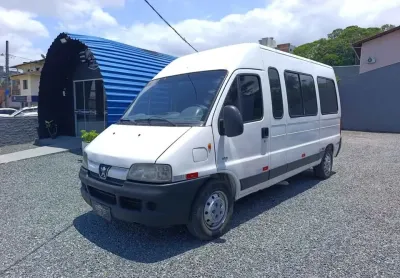 Peugeot boxer 2.3 minibus 16 lugares teto alto ano 2015 
