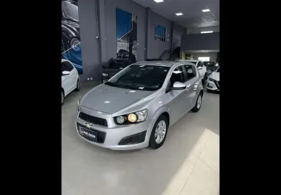 Chevrolet chev sonic lt hb mt 2014