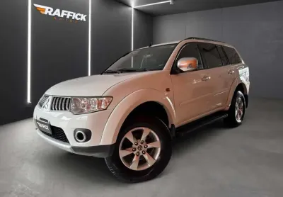 Mitsubishi Pajero DAKAR HPE 3.2 4x4 T.I Dies 5p Aut  - Branca - 2011/2012