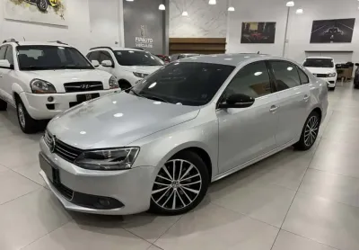 Volkswagen Jetta 2012 2.0 tsi highline 200cv gasolina 4p tiptronic