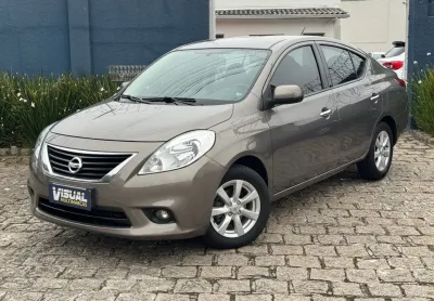 Nissan versa sl 1.6 manual 2014 109.000 km