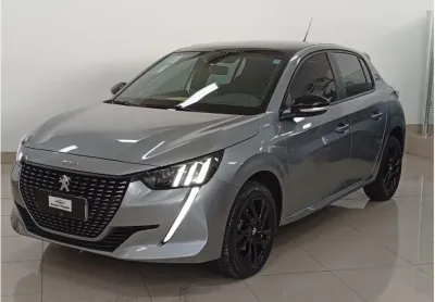 O peugeot 208 2023/2024 é um compacto que se destaca pelo design, com a versões que oferecem motor 1