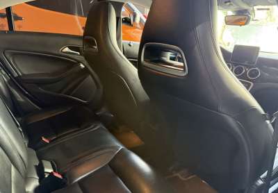 Mercedes-benz cla 180 2019 1.6 cgi gasolina 7g-dct