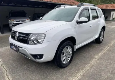 Renault duster 20 d 4x2 - branca - 2016/2017