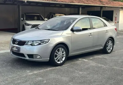 Kia cerato 1.6 16v aut. - prata - 2010/2011