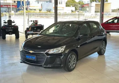 Chevrolet onix hatch lt 1.0 flex mec. - preta - 2021/2022