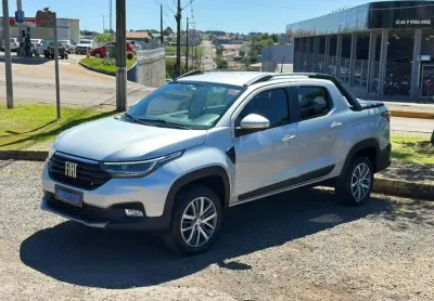 Fiat strada volcano 1.3 flex cd - prata - 2023/2023