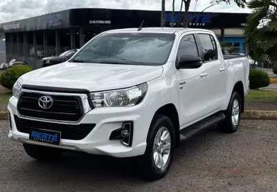 Toyota hilux cd sr 4x2 2.7 flex aut. - branca - 2018/2019