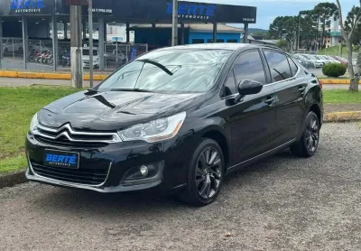 Citroën C4 Lounge Tendance 2.0 Flex Aut. - Preta - 2013/2014