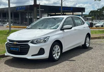 Chevrolet Onix Hatch LT 1.0 TB Flex Aut. - Branca - 2023/2023