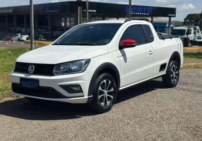Volkswagen Saveiro Pepper 1.6 Flex CE - Branca - 2017/2018