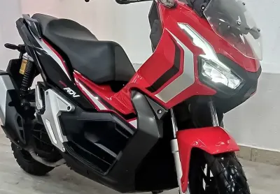 Honda adv scooter