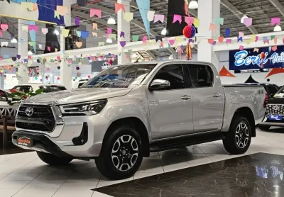 Hillux muito nova 