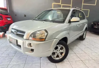 Hyundai tucson 2.0 gls aut. c/ baixa km - prata - 2012/2013