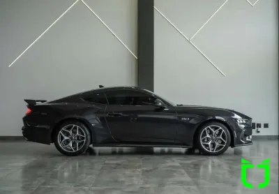 Ford mustang 5.0 v8 32v coupê gt performance automático
