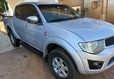 Mitsubishi L200 triton 2012 3.5 hpe 4x4 cd v6 24v flex 4p automático