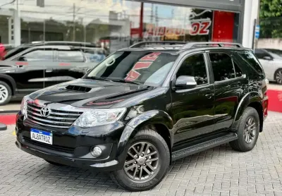 Toyota hilux sw4 2014 3.0 srv 4x4 7 lugares 16v turbo intercooler diesel 4p automático