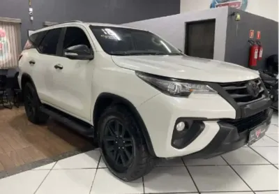 Toyota Hilux sw4 2016 2.8 srx 4x4 7 lugares 16v turbo intercooler diesel 4p automático