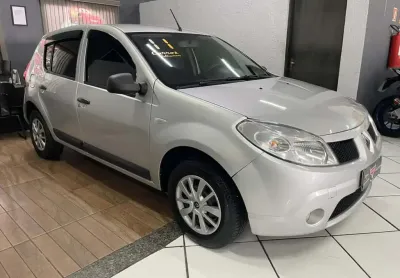 Renault Sandero 2011 1.0 authentique 16v flex 4p manual