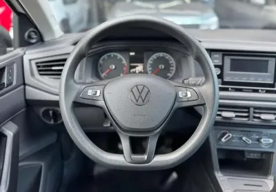 Volkswagen polo track 1.0 flex 12v 5p