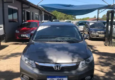 Honda civic 2014, carro impecavel, design lindo sem nenhum arranhão!