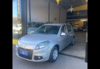 Renault sandero 1.0 authentique 16v flex 4p manual