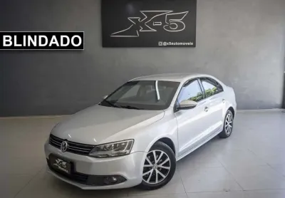 Volkswagen Jetta 2013 2.0 comfortline 120cv flex 4p tiptronic