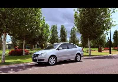 Volkswagen polo sedan 1.6 comfor 2008